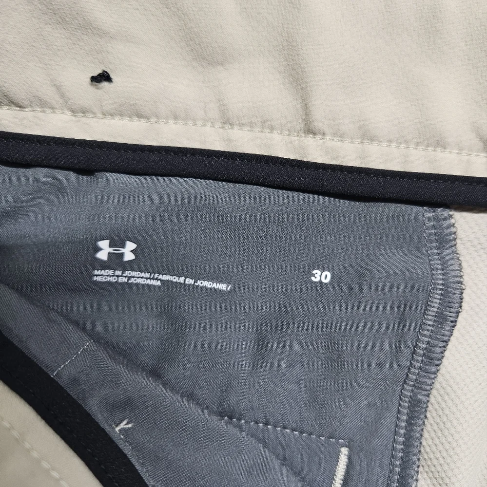 Under Armour Golf Shorts Size 30 Performance Casual - Picture 3 of 12